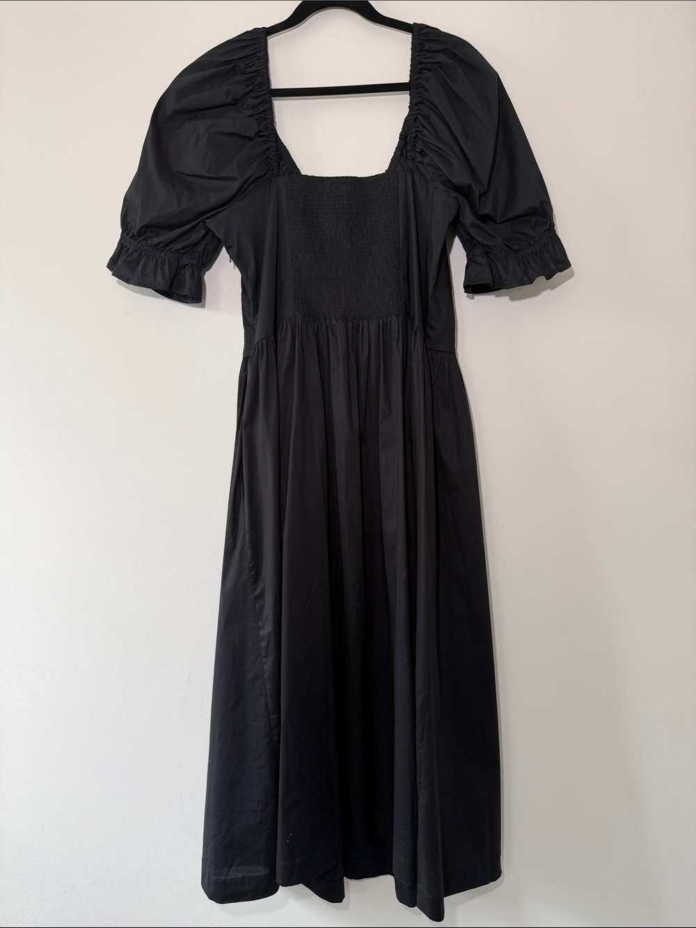 Hill House Black Puff-Sleeve Midi Dress with Gathered Waist - Picture 8 of 12
